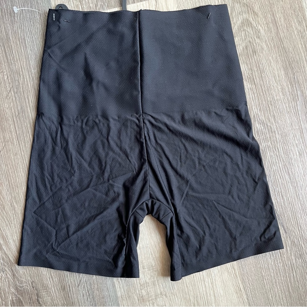 NWT Skinnygirl Black Shaping boy short